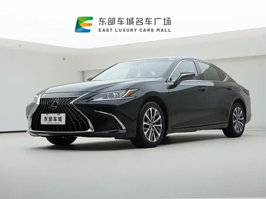 Lexus ES 260 Excellence Edition 2022