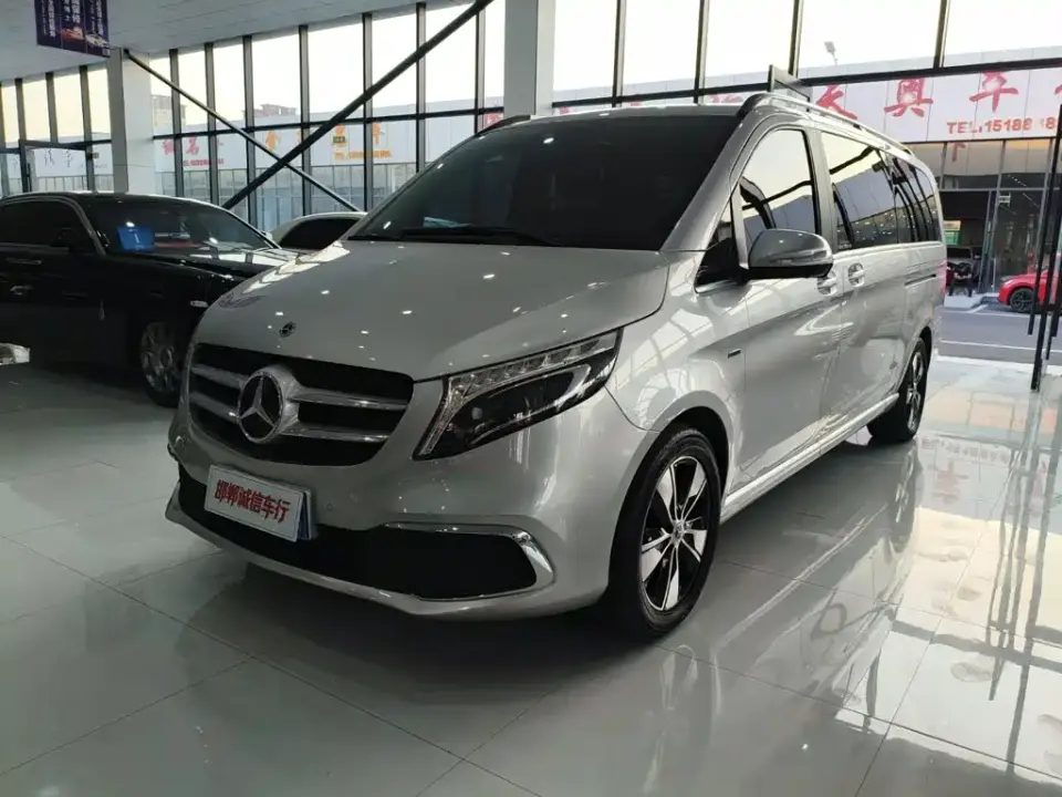 Mercedes-Benz V-Class V 260 L Long Wheelbase Premium Edition 2022