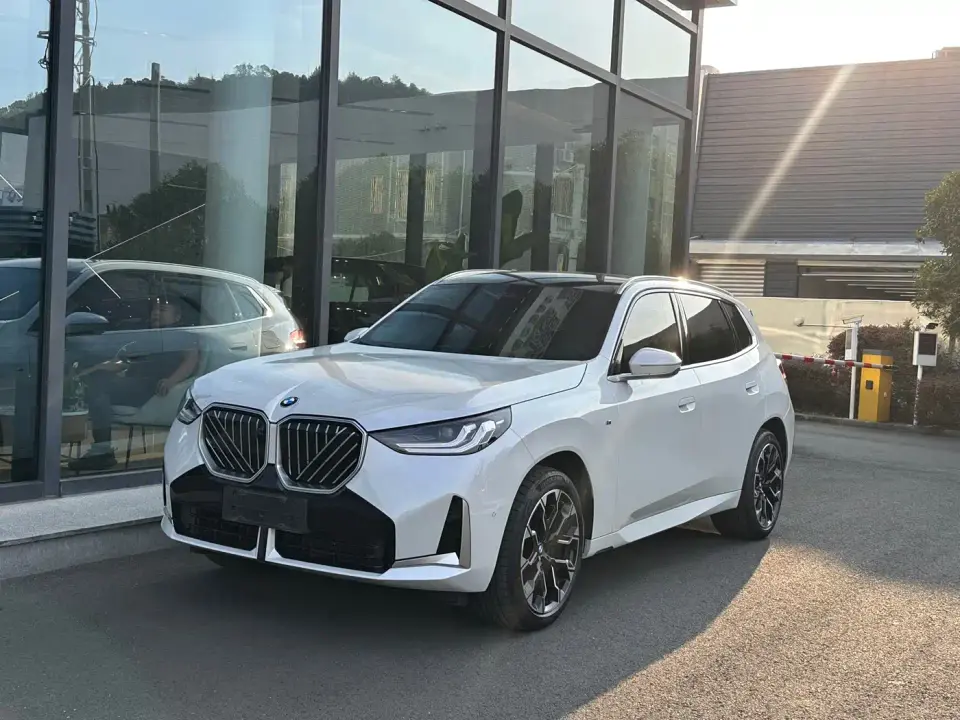 BMW X3 xDrive30L Leading M Sport Package 2025