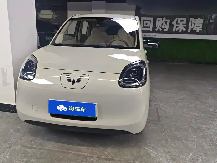 Wuling Motors Hongguang MINIEV 4-Door Advanced 2025