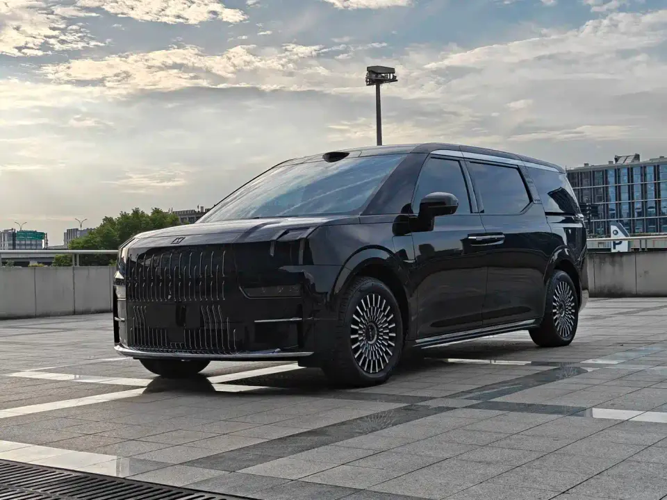 Zeekr 009 6-seat Executive AWD 108kWh 2026