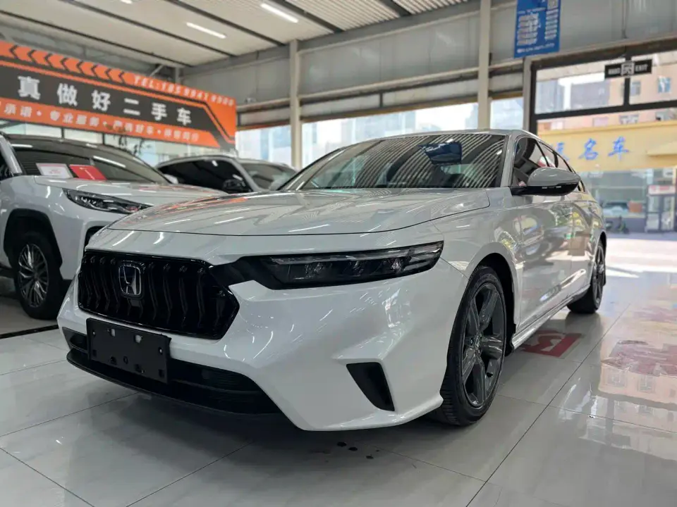 Honda Inspire 260TURBO Delicate Edition 2024