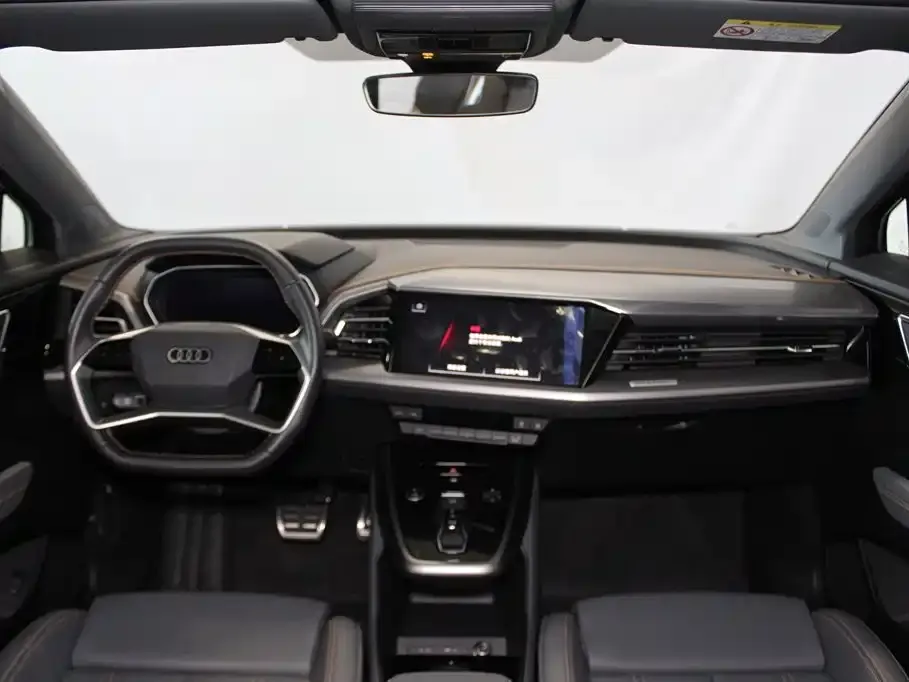 Audi Q4 e-tron 40 e-tron Pioneer Edition 2025 — фото 9