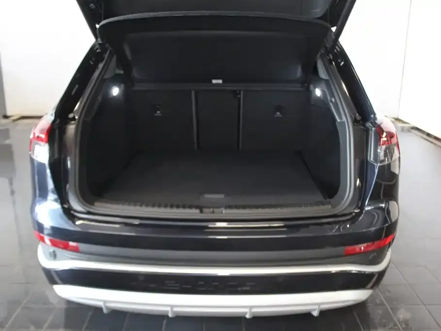 Audi Q4 e-tron 40 e-tron Pioneer Edition 2025 — фото 7