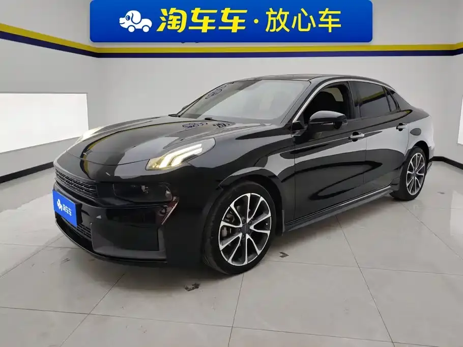 Lynk & Co 03 2.0TD Auto Power Version 2020