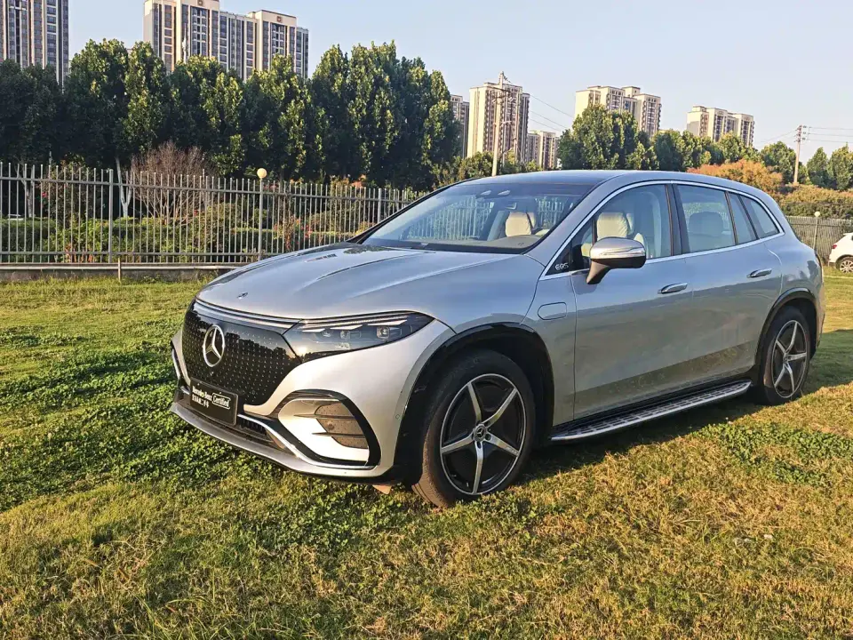 Mercedes-Benz EQS SUV Model 500 4MATIC 2025
