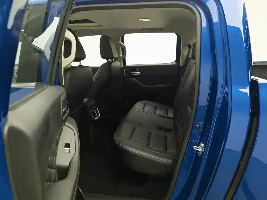 Great Wall Pao 2.0T Automatic Gasoline 2WD Comfort GW4C20B 2019 — фото 15