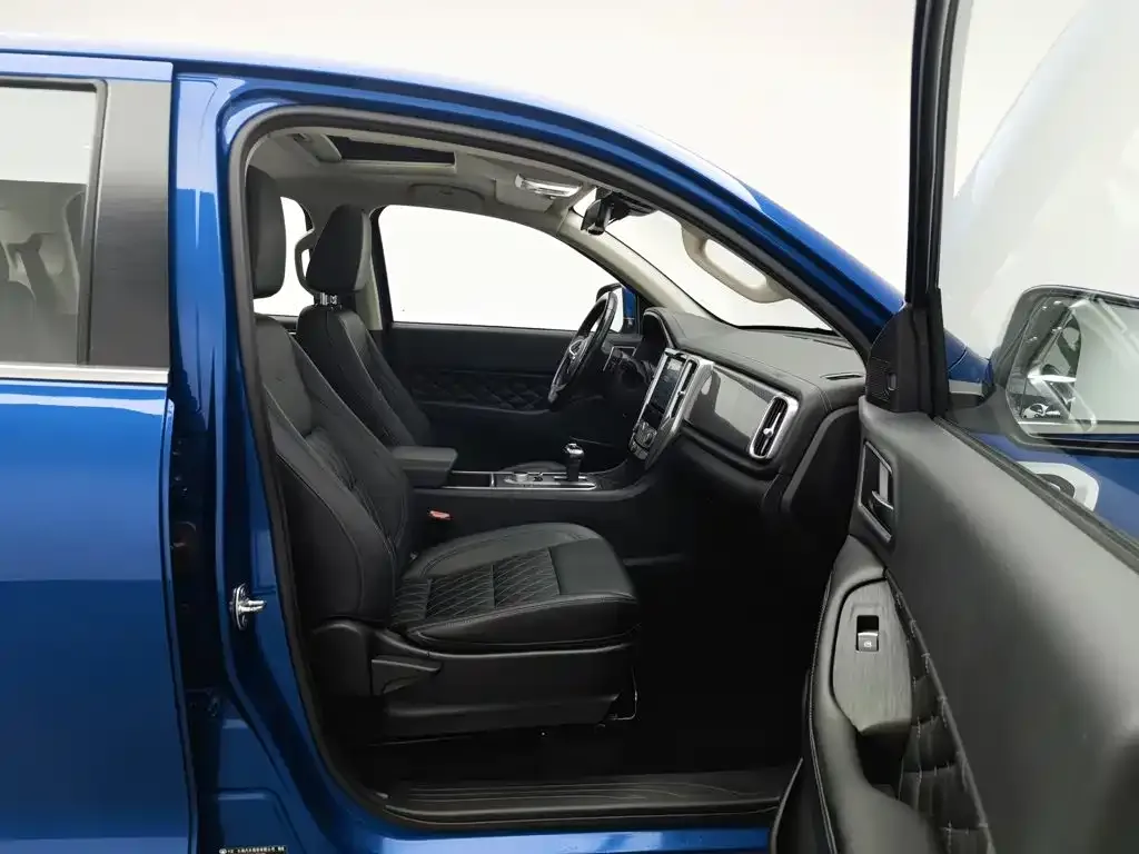 Great Wall Pao 2.0T Automatic Gasoline 2WD Comfort GW4C20B 2019 — фото 23