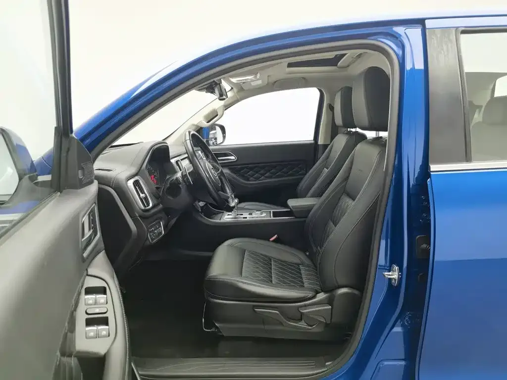 Great Wall Pao 2.0T Automatic Gasoline 2WD Comfort GW4C20B 2019 — фото 10