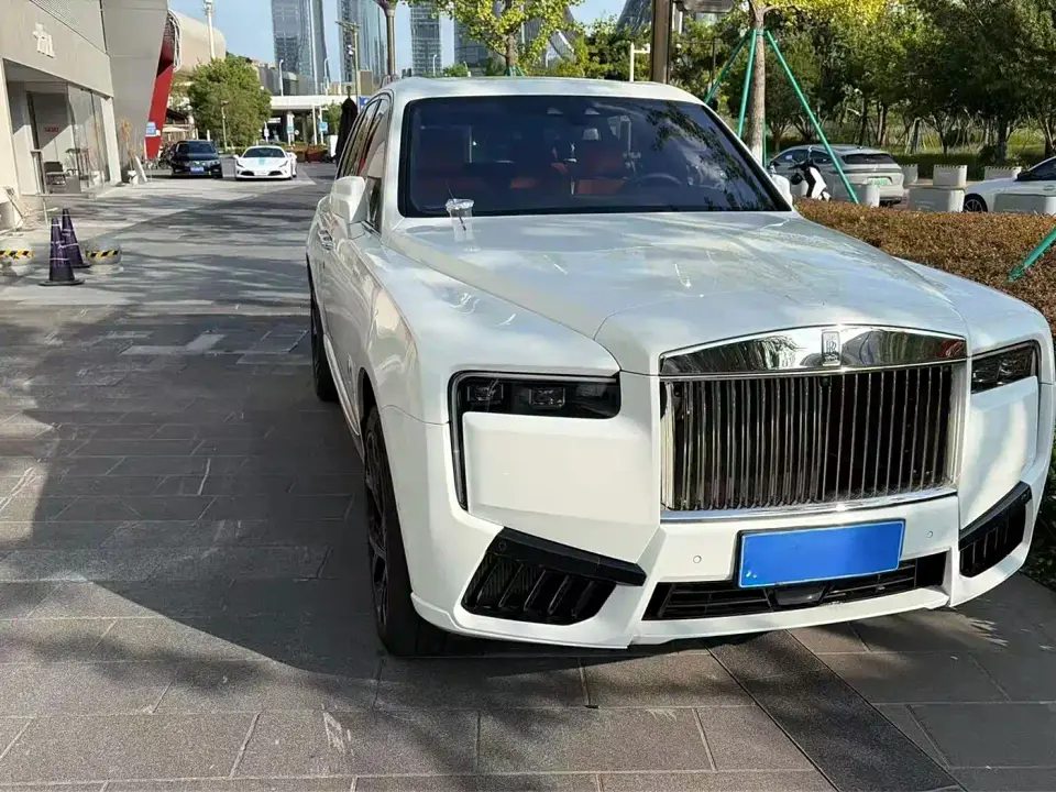 Rolls-Royce Cullinan 5-Seater 2023