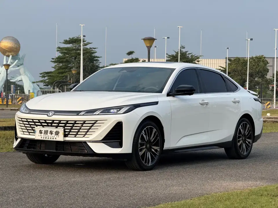 Changan Eado Model Year Facelift 1.5T 500Bar Premium Edition 2025