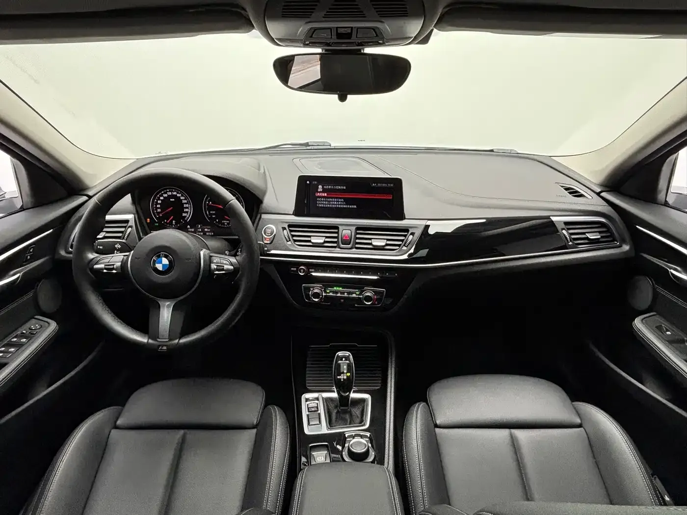 BMW 1 Series Model 120i M Sport Package 2020 — фото 9