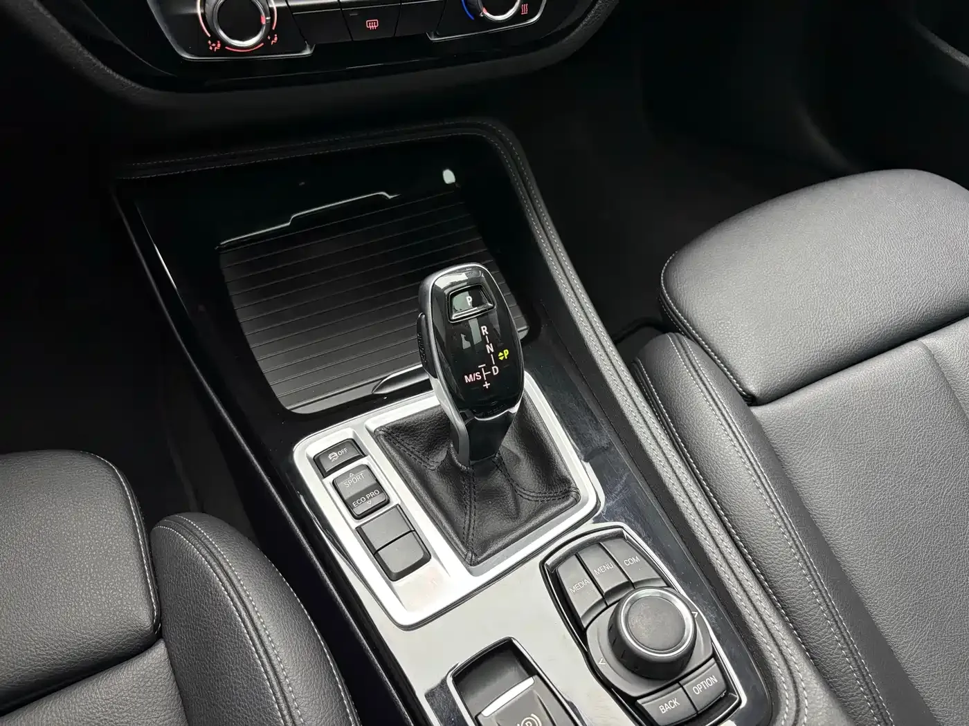 BMW 1 Series Model 120i M Sport Package 2020 — фото 14