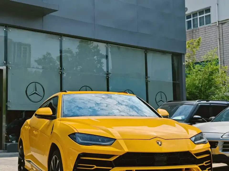 Lamborghini Urus 4.0T V8 2022