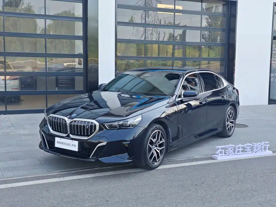 BMW i5 eDrive 35L Premium Model M Sport Package 2025