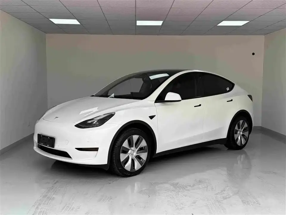 Tesla Model Y Facelift Rear-Wheel Drive Version 2023