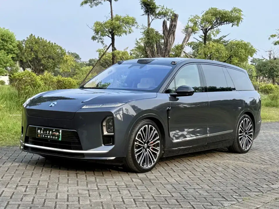 NIO ES8 Base Model 2025
