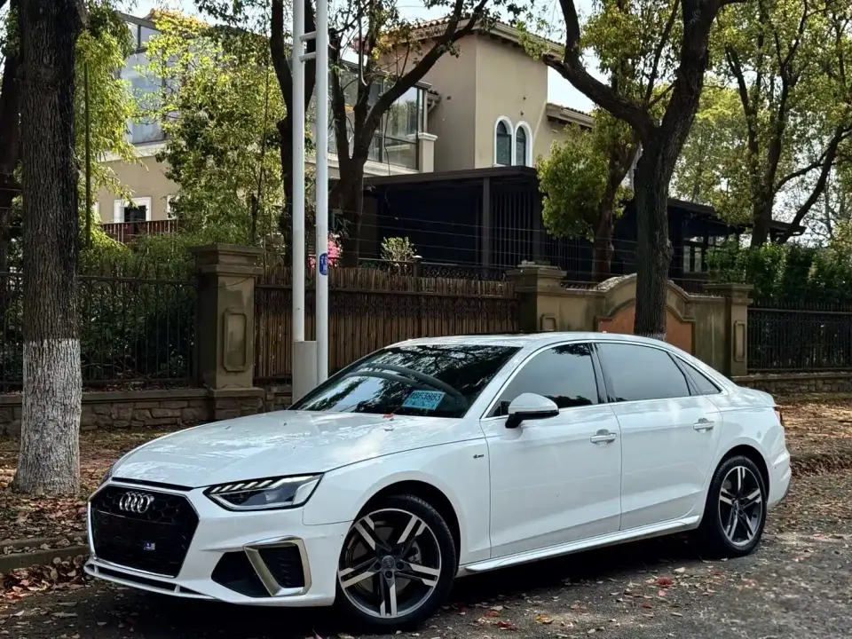 Audi A4L 40 TFSI Fashion Dynamic Edition 2021