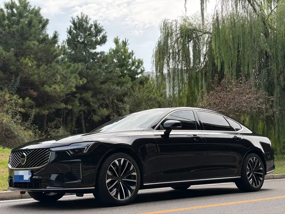 Volvo S90 B5 Zhiyuan Luxury Edition 2026