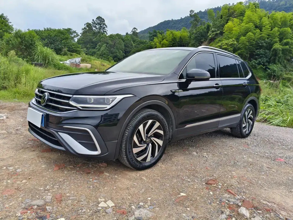 Volkswagen Tiguan L Facelift 330TSI Automatic 2WD Smart Edition 2023