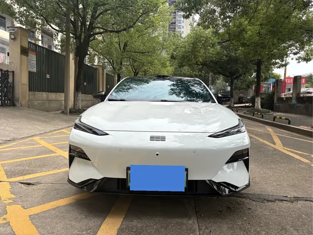 Geely Galaxy Galaxy E8 Model 610km Premium Edition 2025 — фото 2