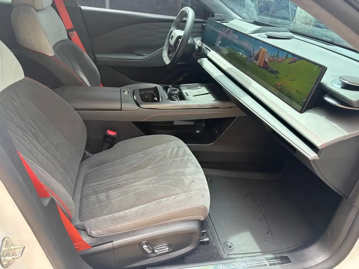 Geely Galaxy Galaxy E8 Model 610km Premium Edition 2025 — фото 9