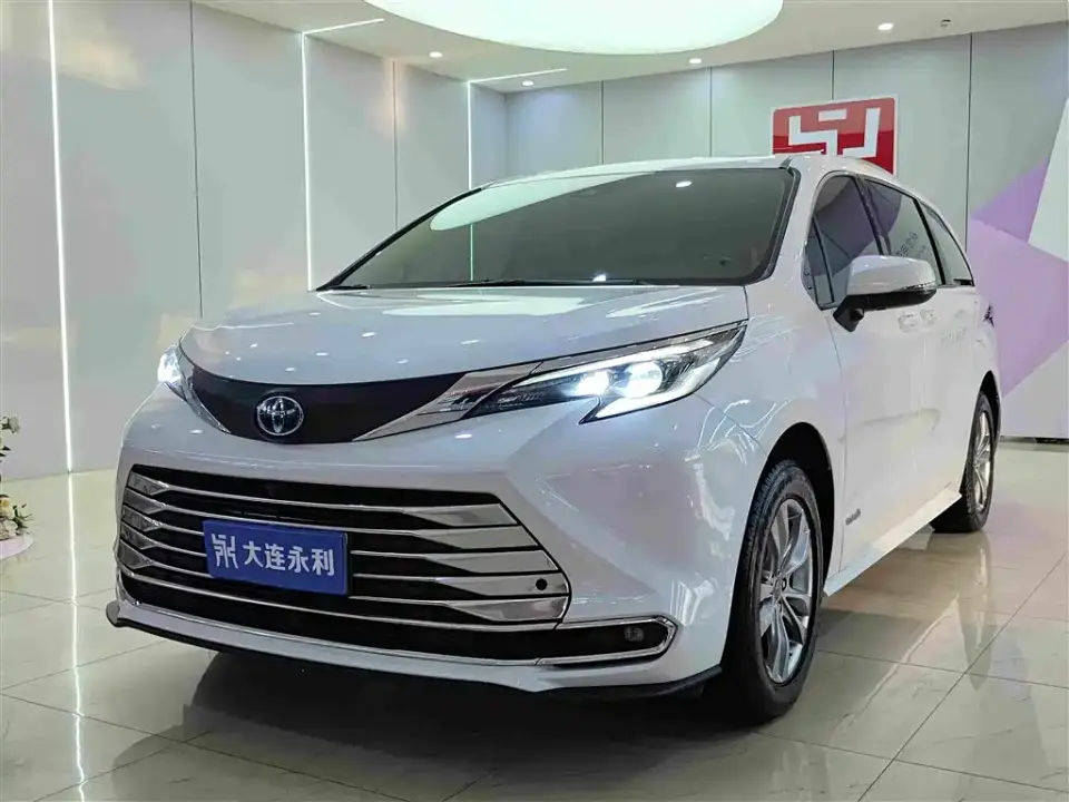 Toyota Sienna 2.5L Hybrid Comfort Edition 2023