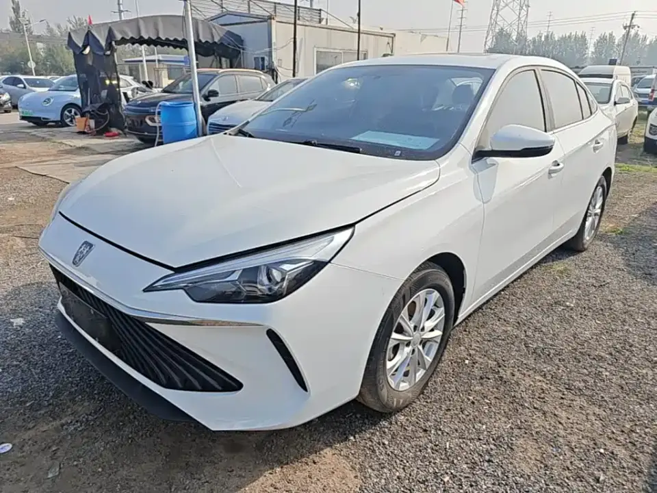 Roewe i5 1.5L CVT Luxury Edition 2025
