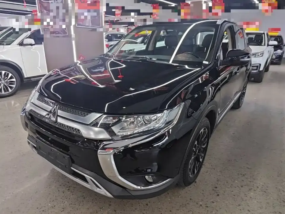 Mitsubishi Outlander 2.0L 2WD Premium 7-seater 2021