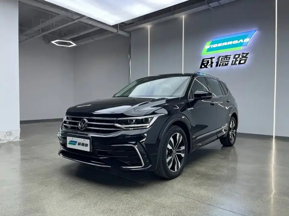 Volkswagen Tiguan L Facelift 330TSI Auto FWD R-Line Premium 2023