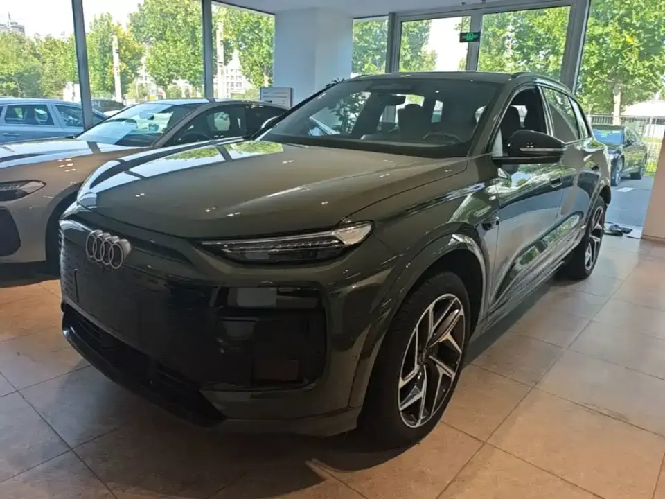 Audi Q6L e-tron Model Pioneer Edition 2025