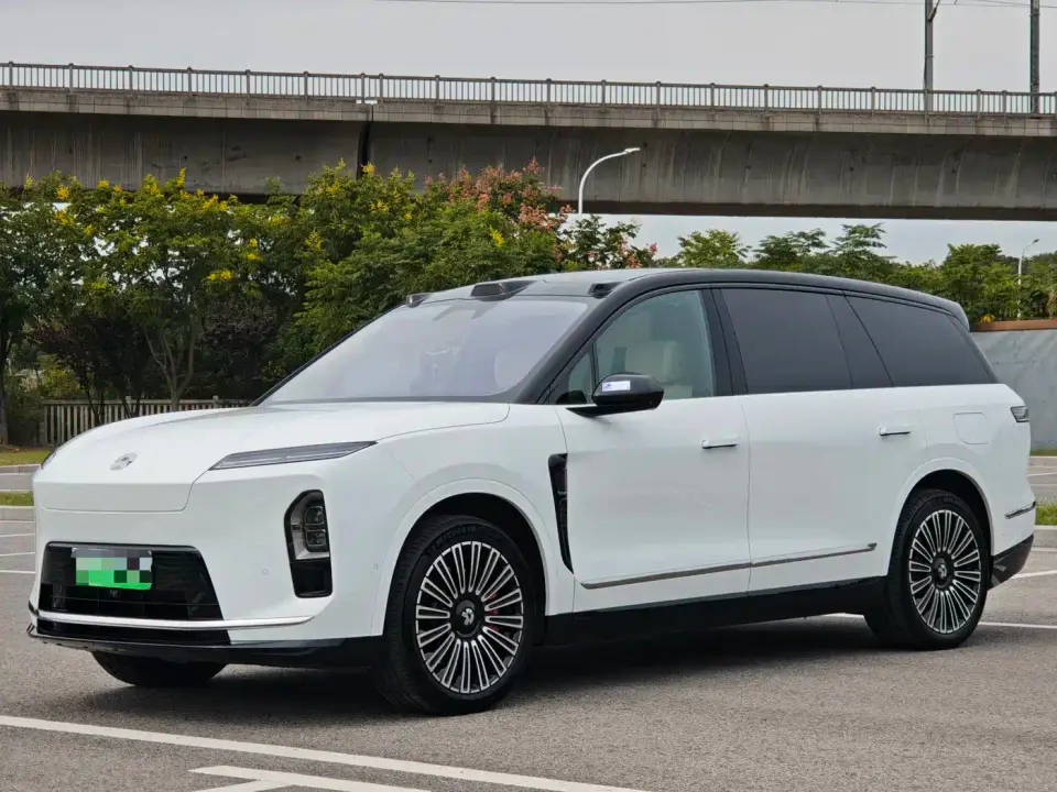 NIO ES8 Model 6-Seat Executive Luxury Edition 2025