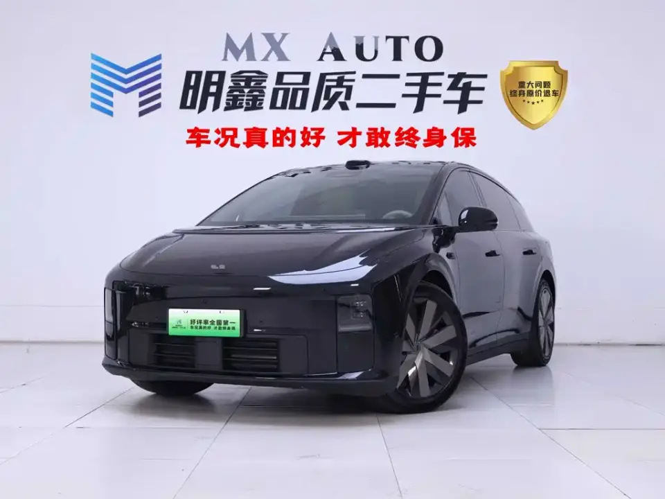 Li Auto i6 4WD Base Model 2026