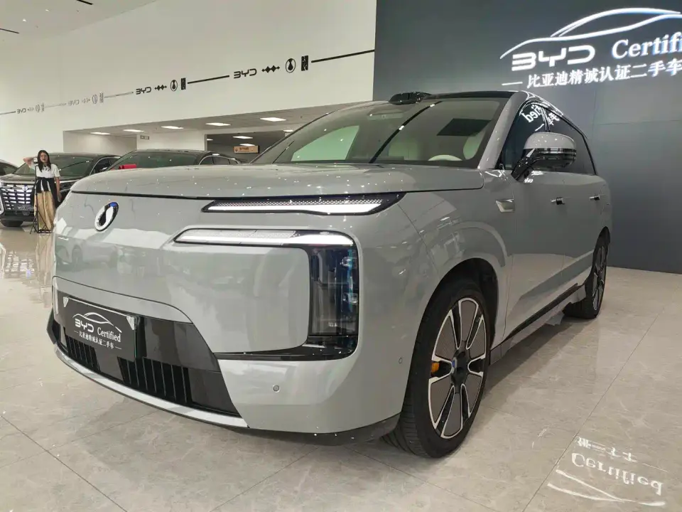 Denza N8L Standard 2025