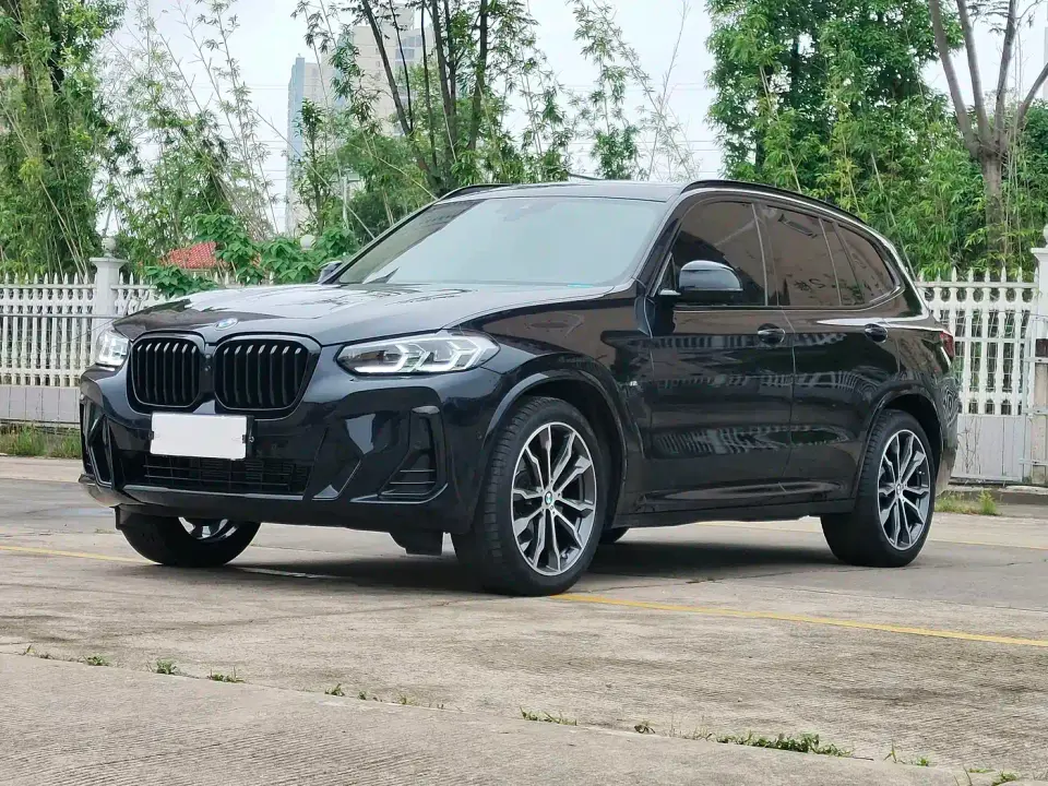 BMW X3 xDrive30i Leading M Night Package 2024