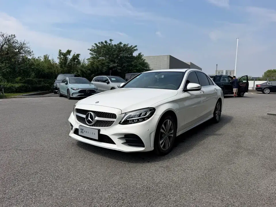 Mercedes-Benz C-Class Facelift C 200 L Fashion Sport Version 2020