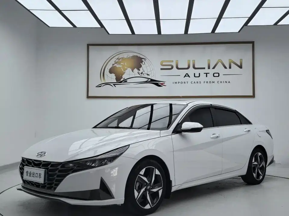 Hyundai Elantra 1.5L CVT LUX Premium Edition 2023