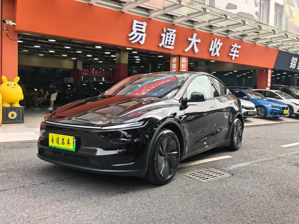 Tesla Model Y Rear-Wheel Drive 2025
