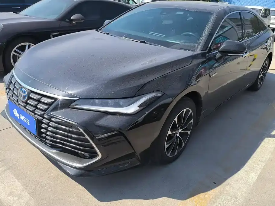 Toyota Avalon Hybrid 2.5L Luxury Edition 2023