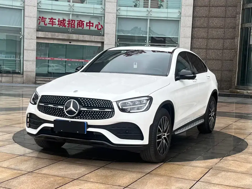 Mercedes-Benz GLC Coupe Model GLC 300 4MATIC Coupe SUV 2023