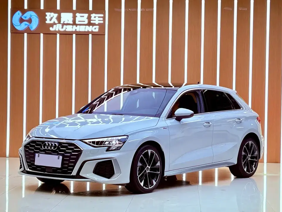 Audi A3 Facelift Sportback 35 TFSI Fashion Sport 2023