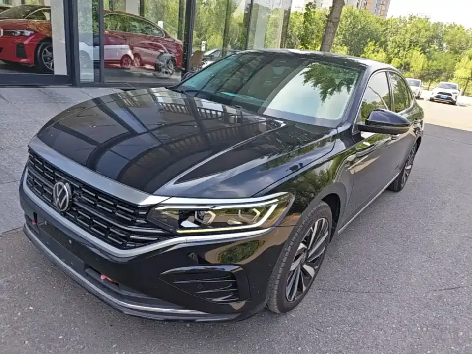 Volkswagen Passat 380TSI Luxury 2023
