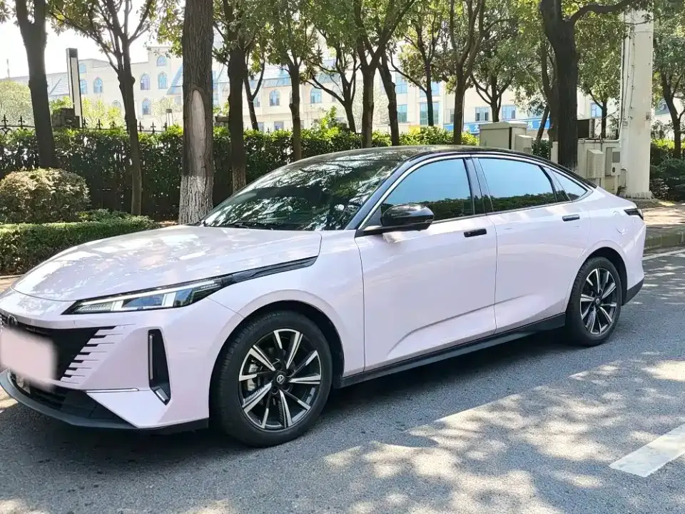 Changan Yida Blue Whale NE 1.5T GDI DCT Premium 2023