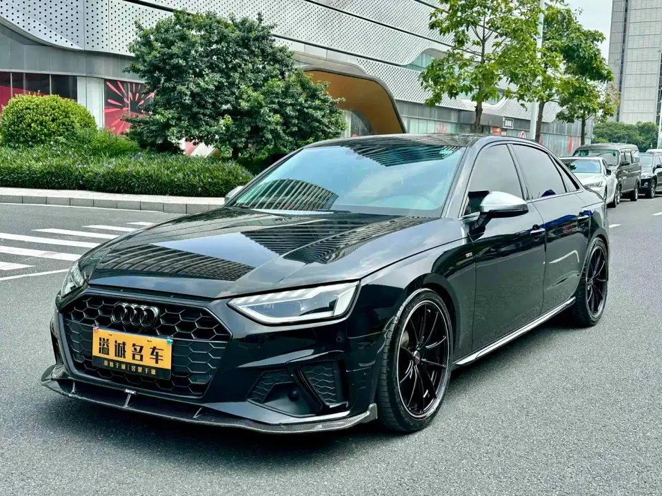 Audi A4L 40 TFSI Fashion Dynamic 2022