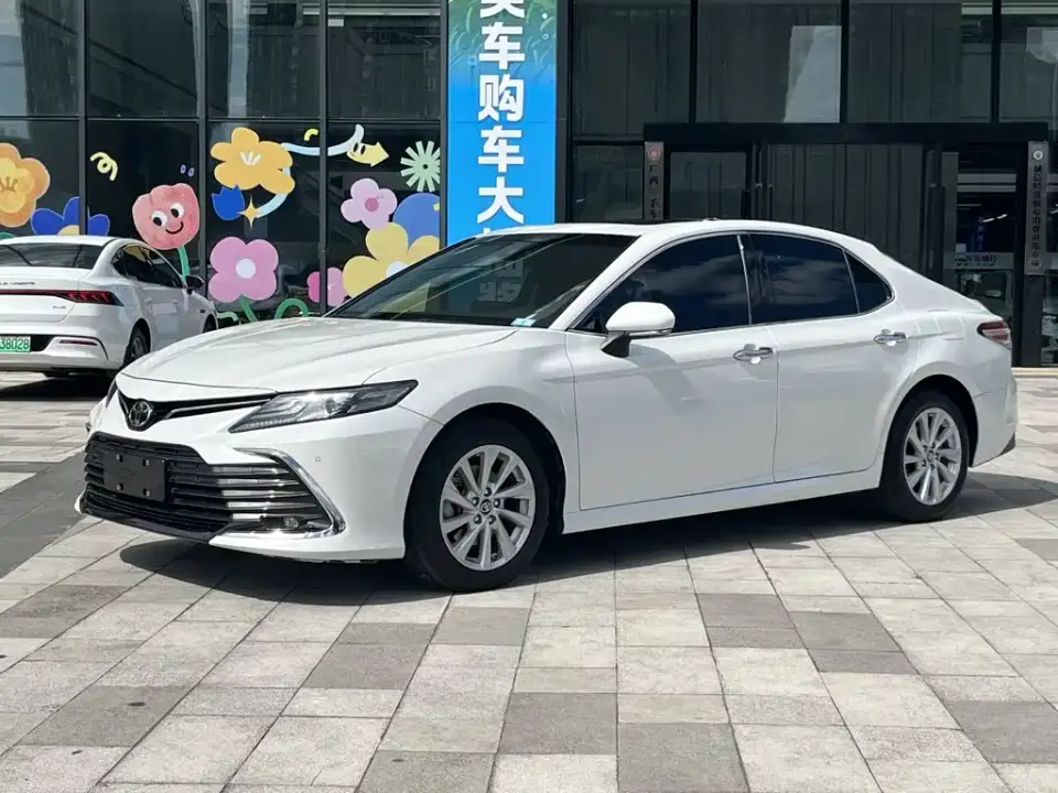Toyota Camry 2.0G Luxury Edition 2022