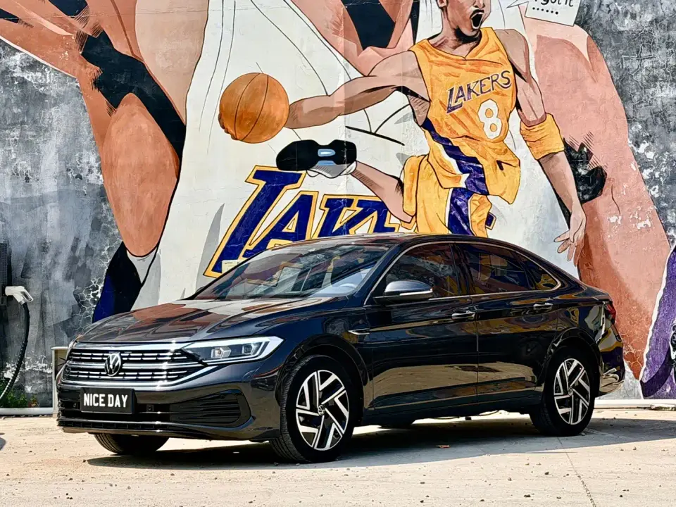 Volkswagen Sagitar 300TSI DSG Surpassing Edition 2023