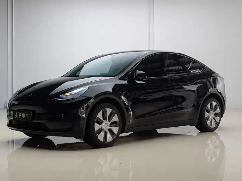 Tesla Model Y Facelift Rear-Wheel Drive Version 2023
