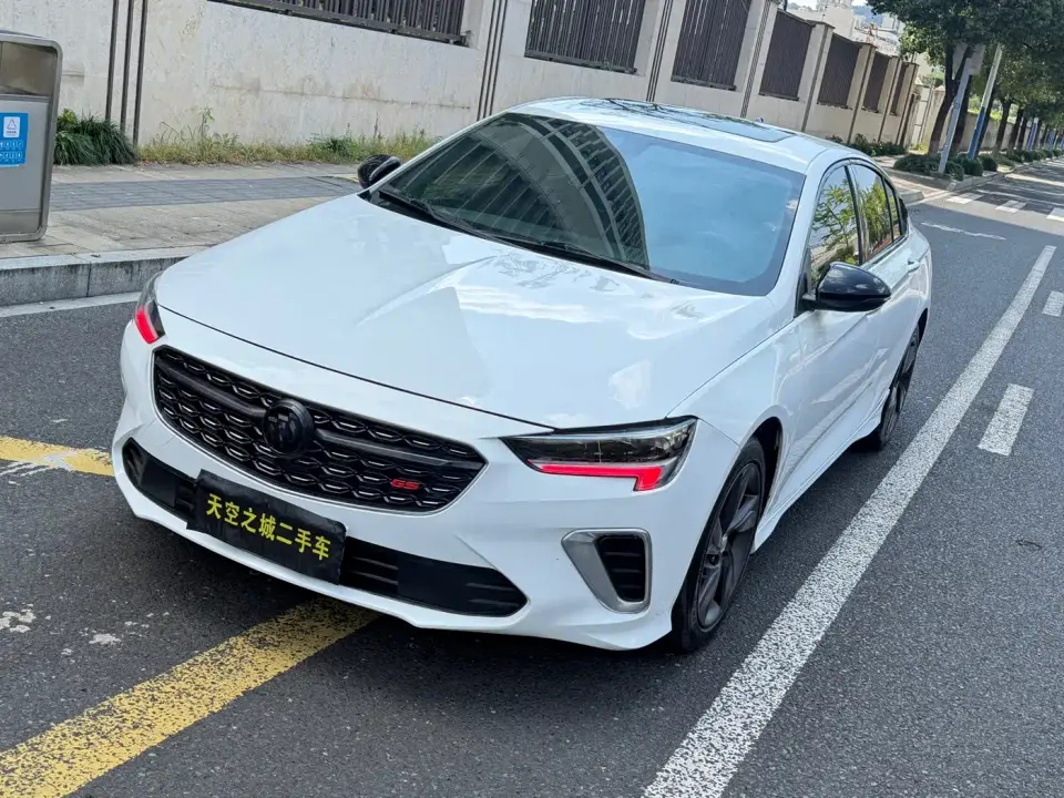 Buick Regal GS 28T Elite 2020