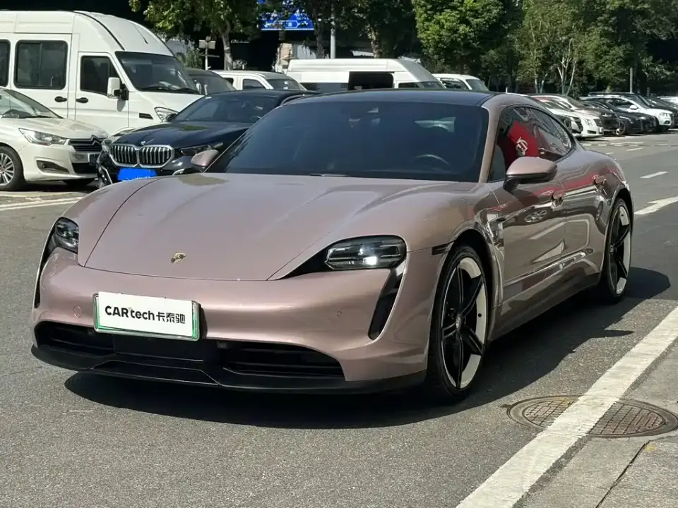 Porsche Taycan Taycan 2024