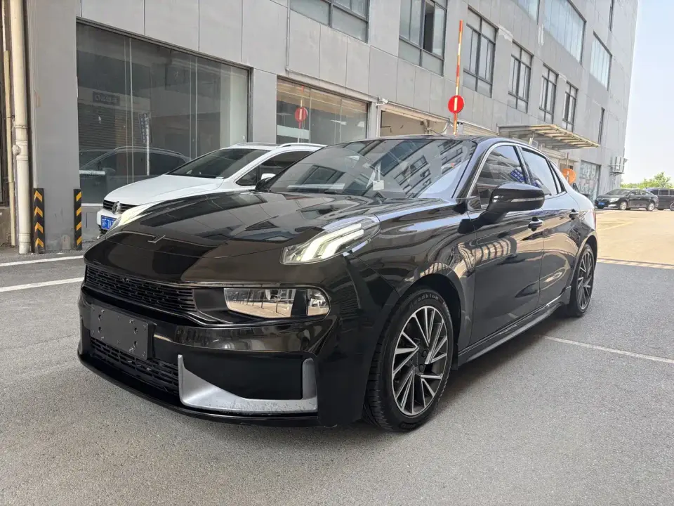 Lynk & Co 03 2.0TD DCT Power Plus 2022